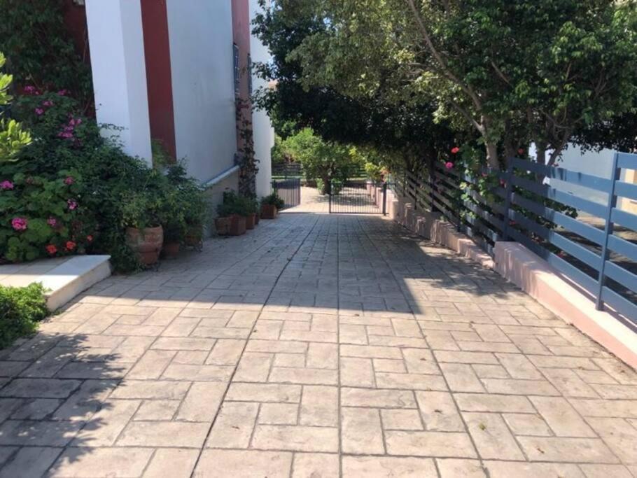 Eleni'S Maisonette Каламата Экстерьер фото